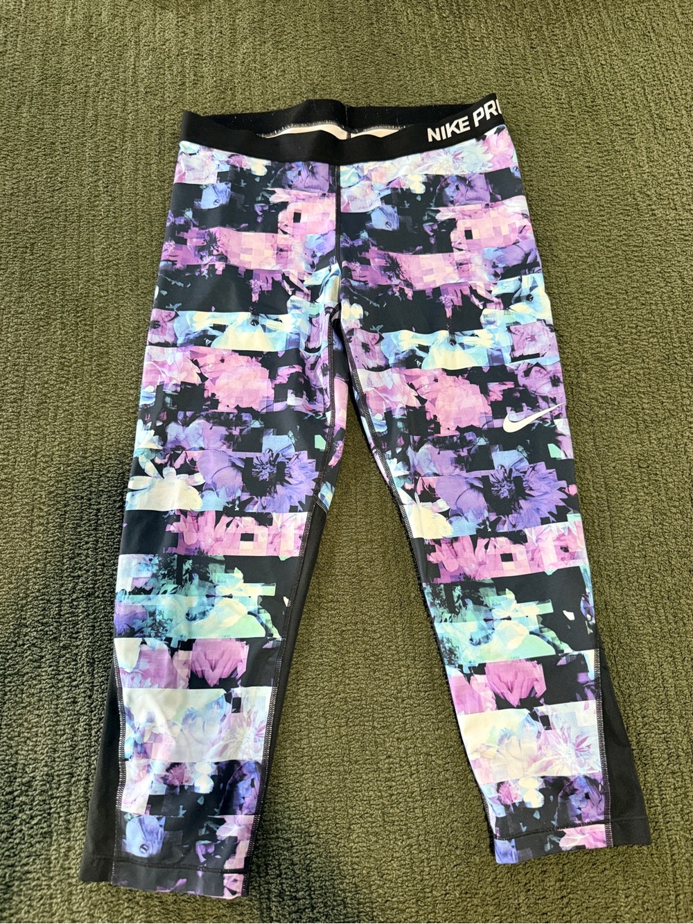 Nike Purple Floral Capri Leggings
